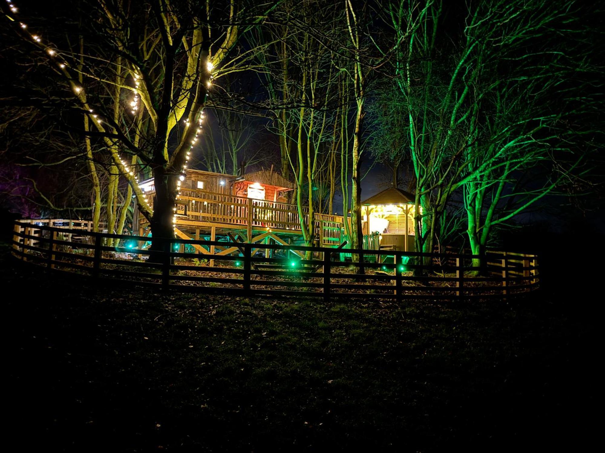 Burtree Country House, Tipi'S, Treehouse & Lodge & House Rooms With Hot Tubs In A Private Garden Thirsk Kültér fotó