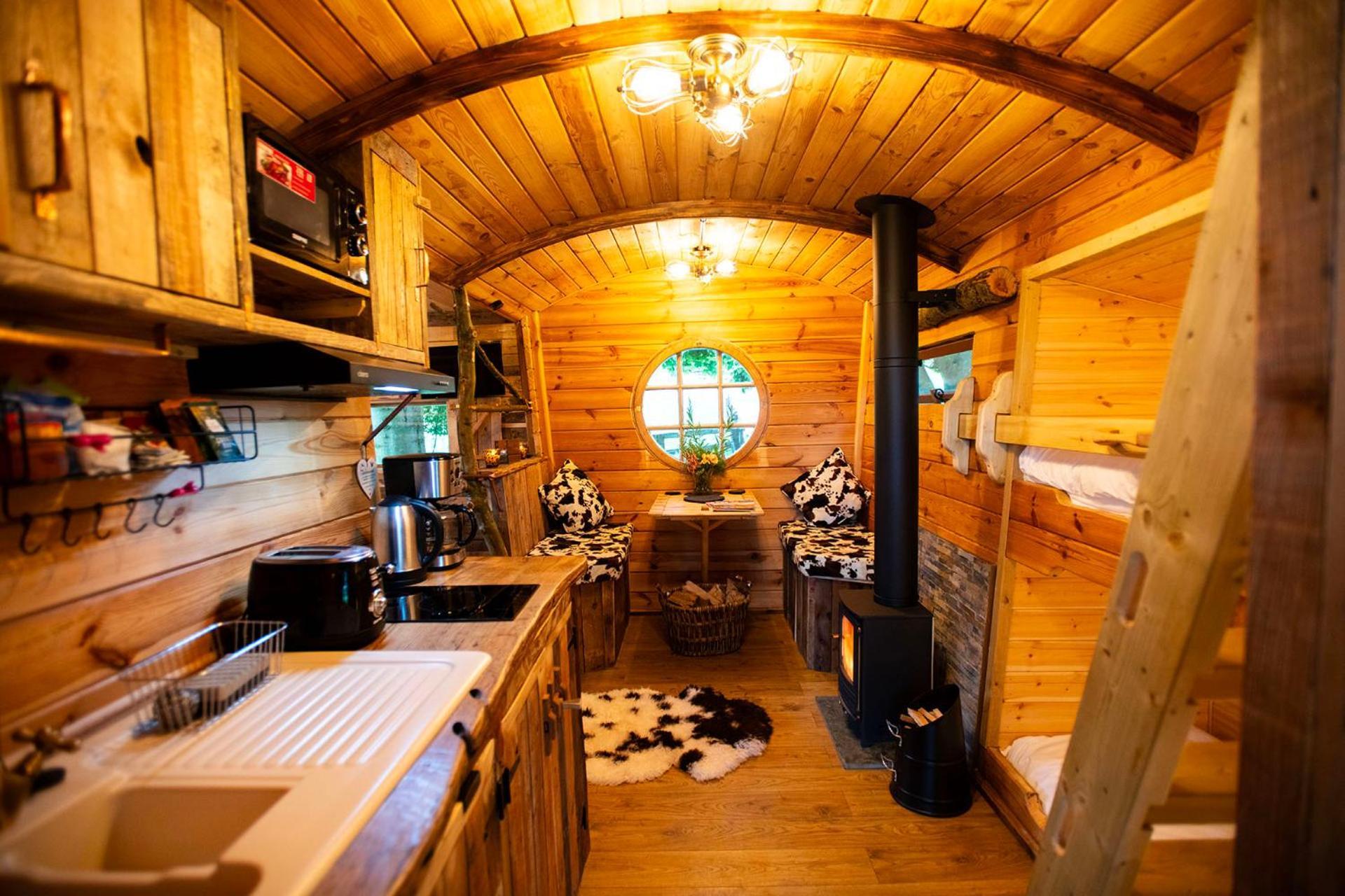 Burtree Country House, Tipi'S, Treehouse & Lodge & House Rooms With Hot Tubs In A Private Garden Thirsk Kültér fotó