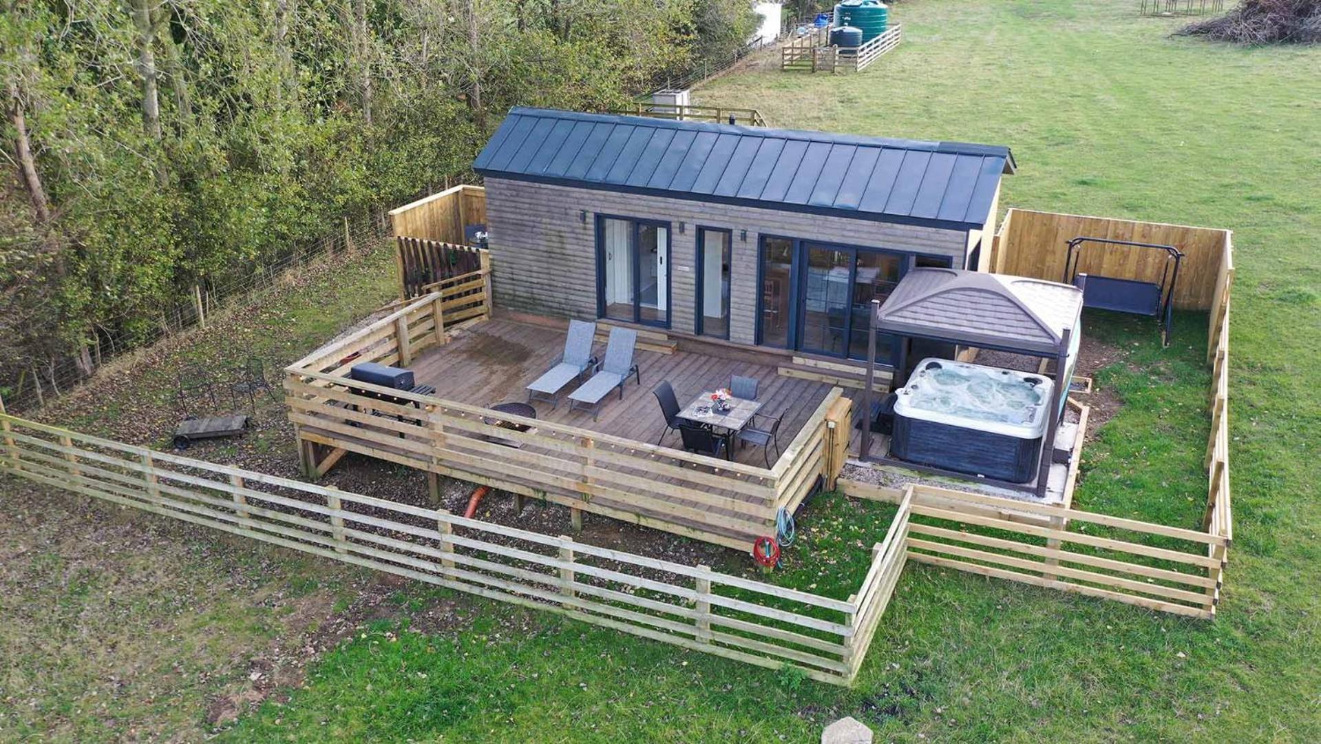 Burtree Country House, Tipi'S, Treehouse & Lodge & House Rooms With Hot Tubs In A Private Garden Thirsk Kültér fotó