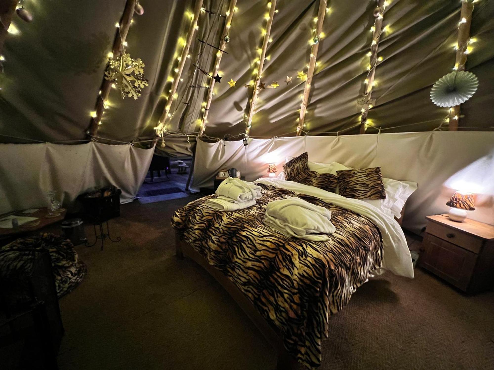 Burtree Country House, Tipi'S, Treehouse & Lodge & House Rooms With Hot Tubs In A Private Garden Thirsk Kültér fotó