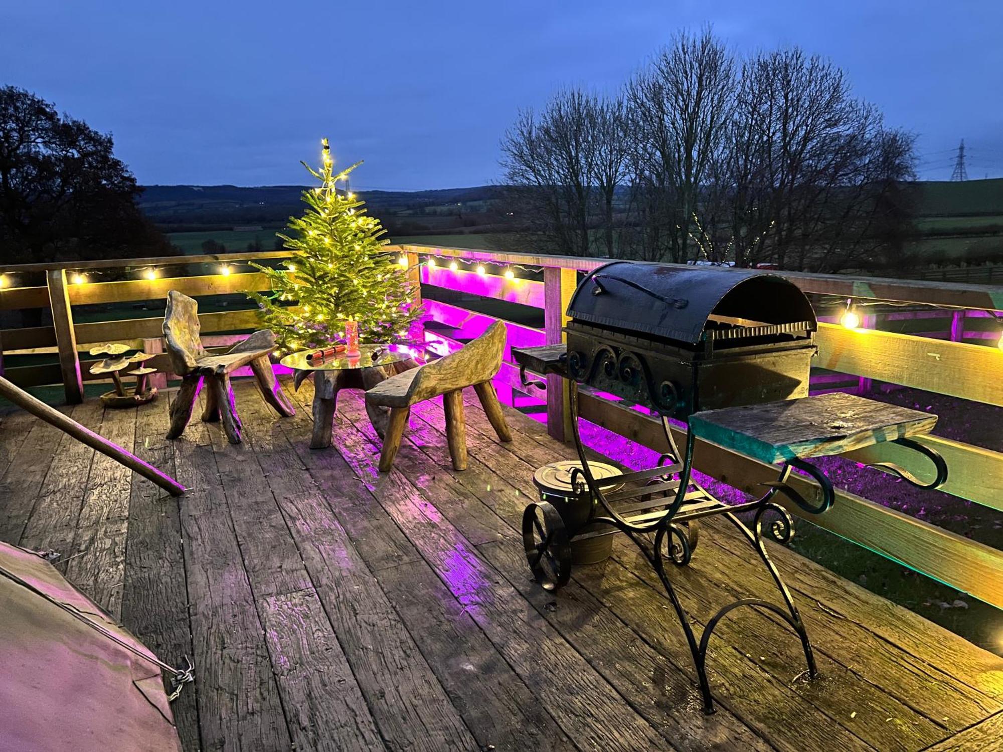 Burtree Country House, Tipi'S, Treehouse & Lodge & House Rooms With Hot Tubs In A Private Garden Thirsk Kültér fotó