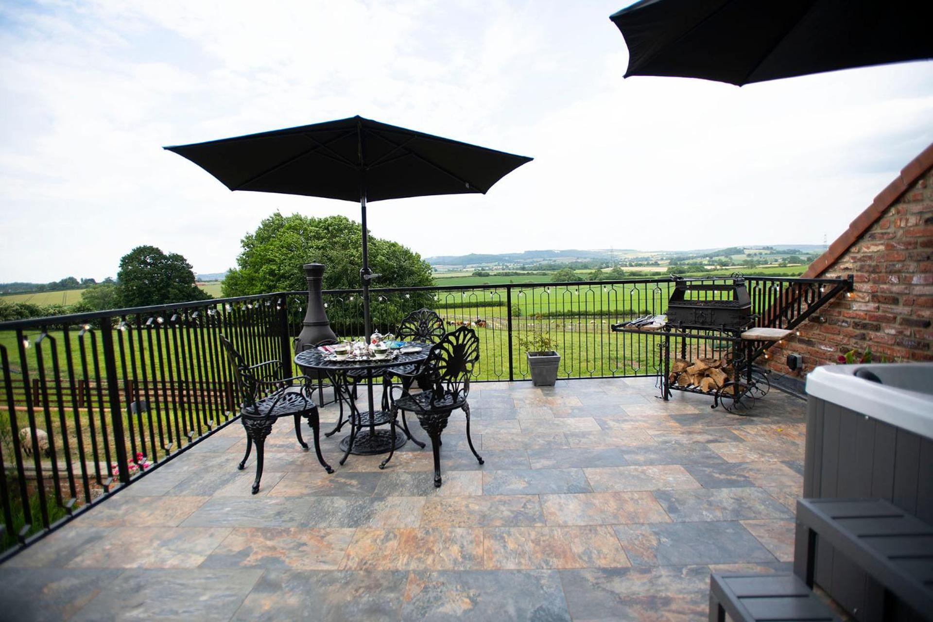 Burtree Country House, Tipi'S, Treehouse & Lodge & House Rooms With Hot Tubs In A Private Garden Thirsk Kültér fotó