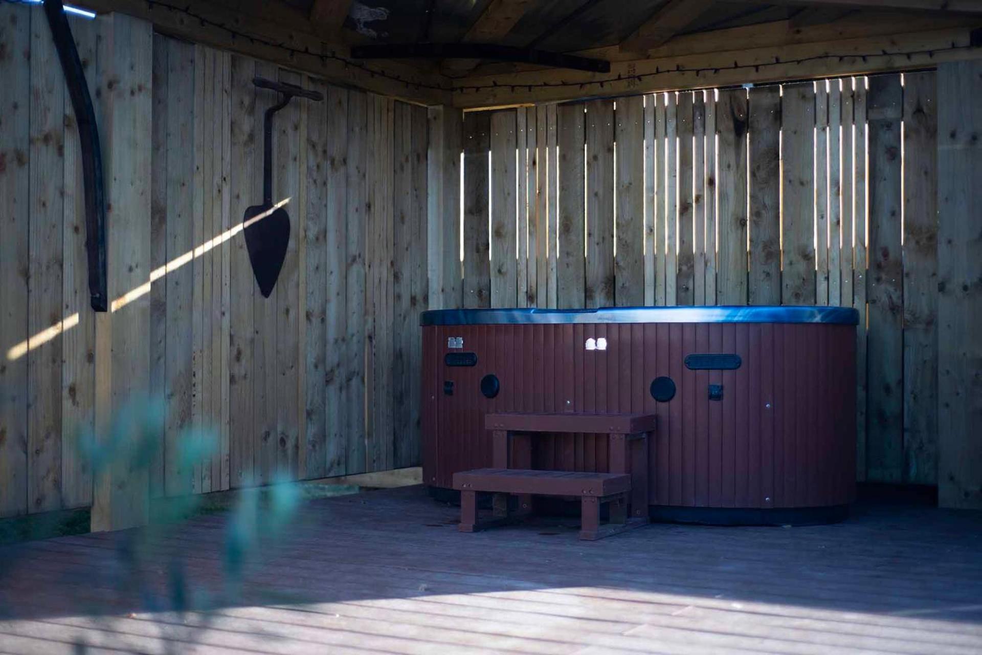 Burtree Country House, Tipi'S, Treehouse & Lodge & House Rooms With Hot Tubs In A Private Garden Thirsk Kültér fotó