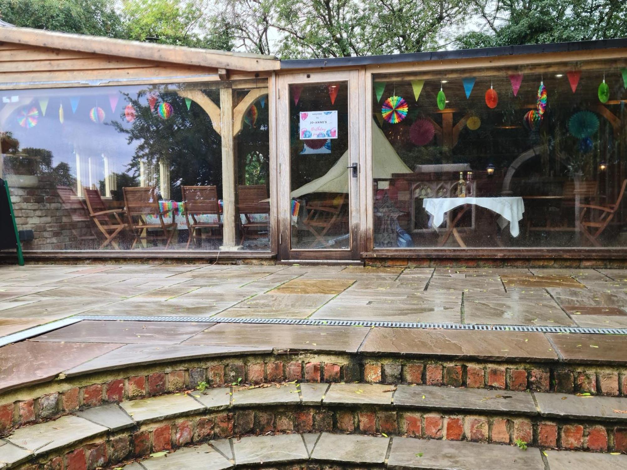 Burtree Country House, Tipi'S, Treehouse & Lodge & House Rooms With Hot Tubs In A Private Garden Thirsk Kültér fotó